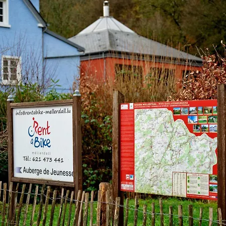 شباب يوث لاروشيت