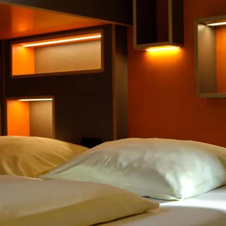 Youth Hostal