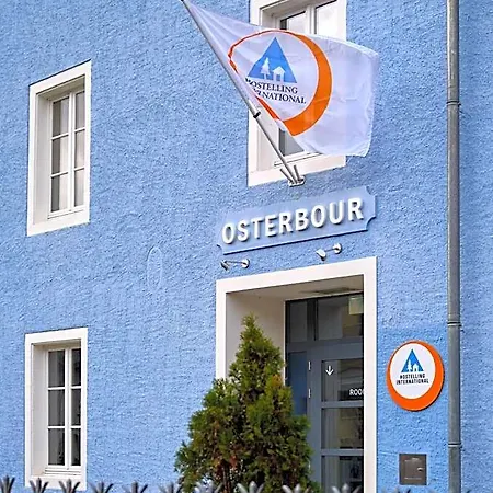 Youth Hostel *