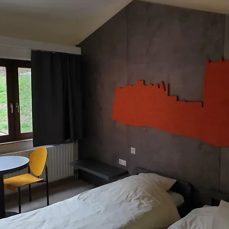 Youth Hostal
